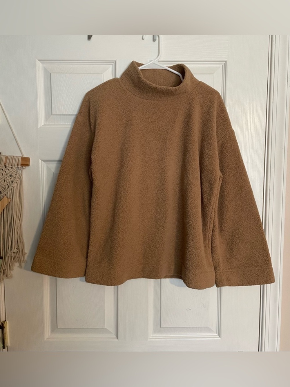 LOFT Women’s Size Small Teddy Sherpa Plush Turtleneck Sweater in Camel Brown
